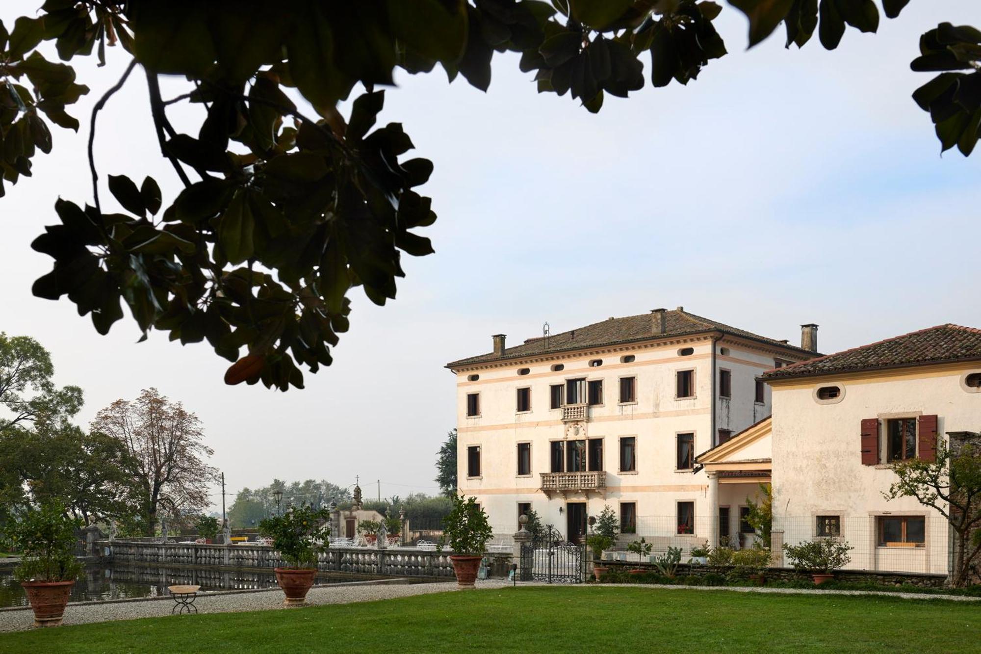 Villa Stecchini 巴萨诺－德尔格拉帕 外观 照片